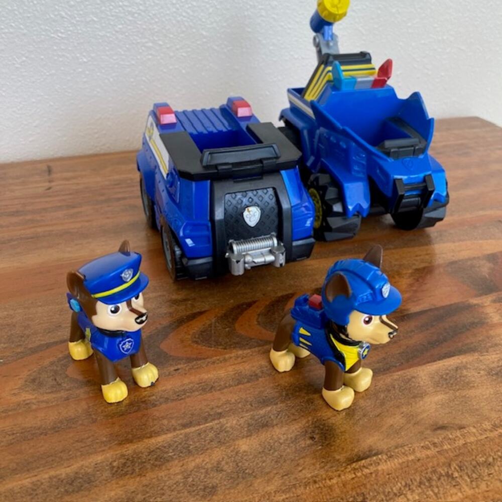 Paw Patrol Lot Chase Patrol Cruiser and Chase Deluxe Vehicle - Picture 3 of 7
